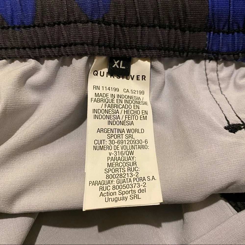 NWT~QUIKSILVER Men Floral Swim Shorts-XL